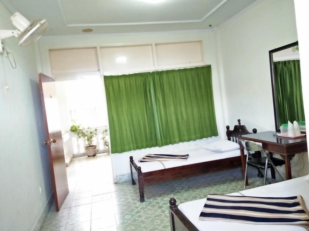 Hotel Garuda Syariah Padang  Dış mekan fotoğraf